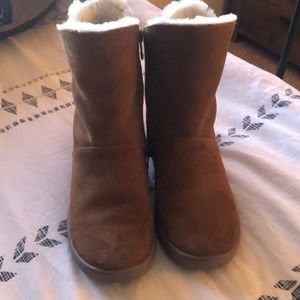 Kookaburra by Ugg Boots Size 7